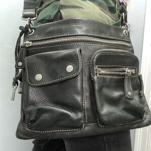 100% leather Vintage Fossil crossbody